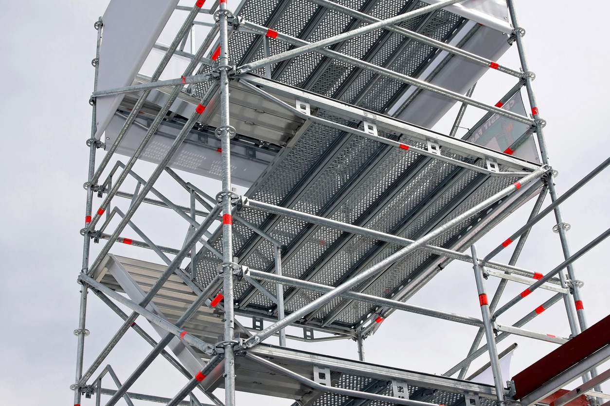 Read more about the article 5 Essential Scaffold Maintenance Tips for the Off-Season